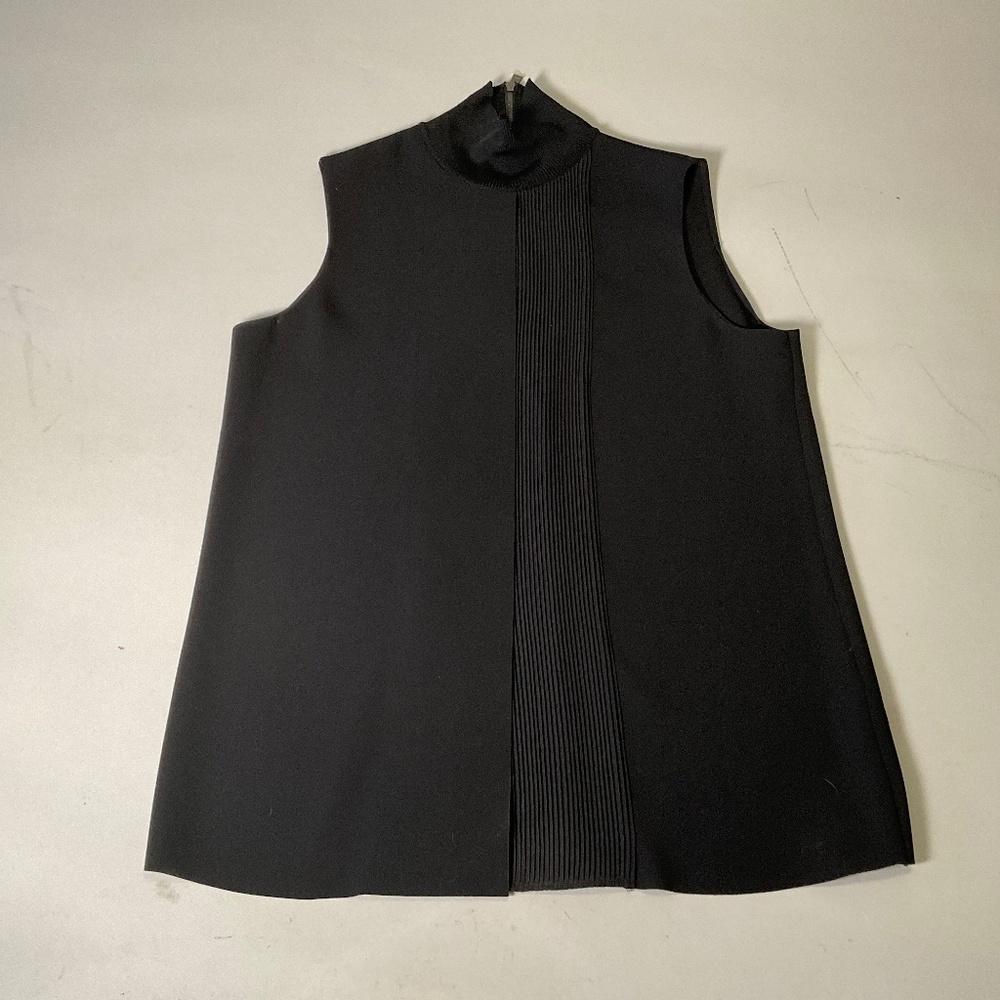 Vince.Black Sleeveless Mock Neck Top